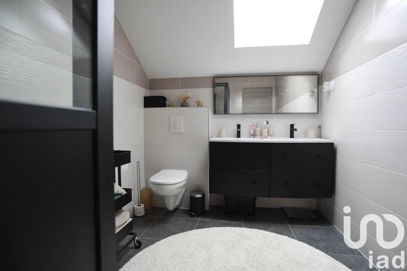 Maison - 96 m² - 6 pièces