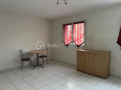 Studio - 32 m² - 1 pièce