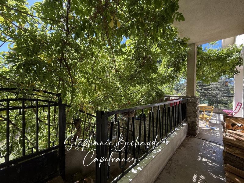 Maison - 159 m² - 7 pièces