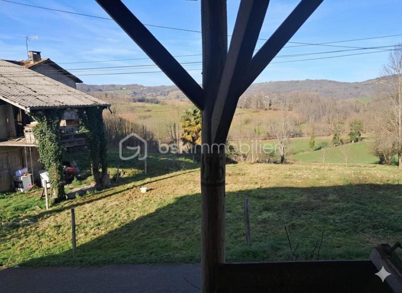 Grange - 150 m² - 2 pièces