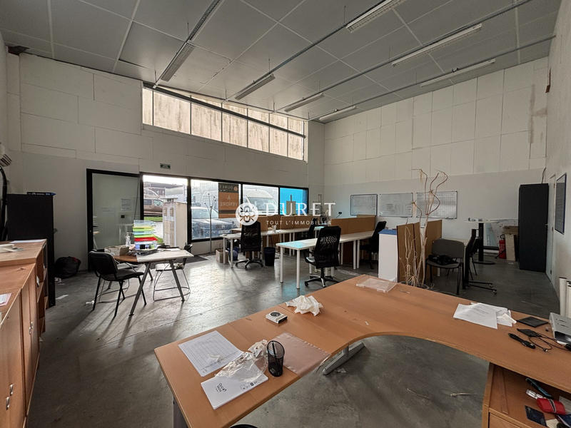 Local d'activités - 150 m²