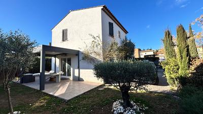 Maison - 81 m² - 4 pièces