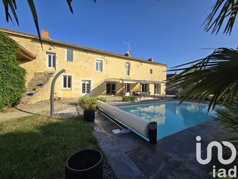 Maison - 208 m² - 9 pièces