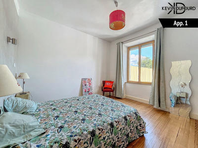 Maison - 250 m² - 11 pièces