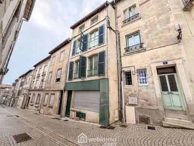 Immeuble - 162 m² - 7 pièces