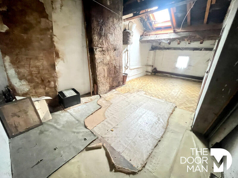 Maison - 155 m² - 8 pièces