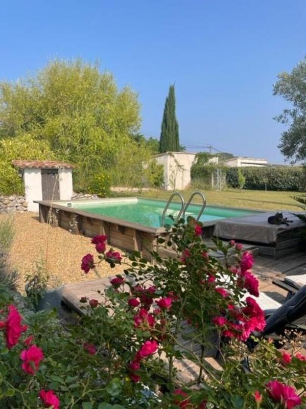 Maison - 250 m² - 6 pièces