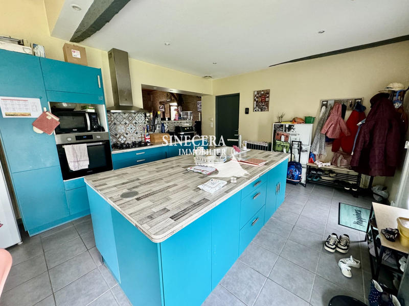 Maison - 143 m² - 5 pièces