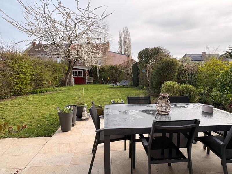 Maison - 137 m² - 6 pièces