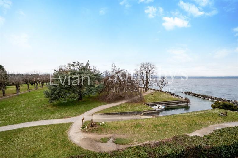 Appartement - 111 m² - 4 pièces