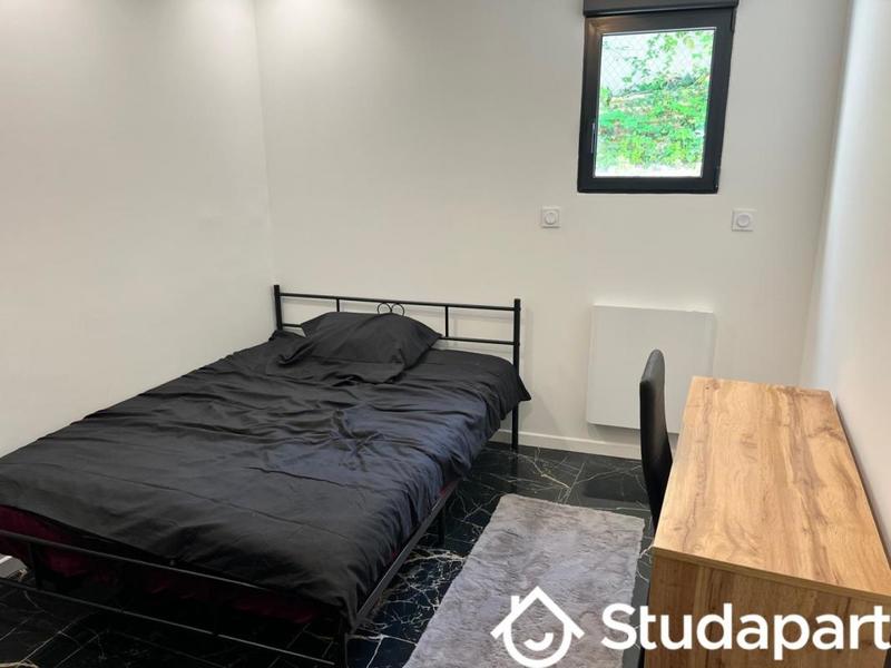 Chambre - 12 m² - 1 pièce