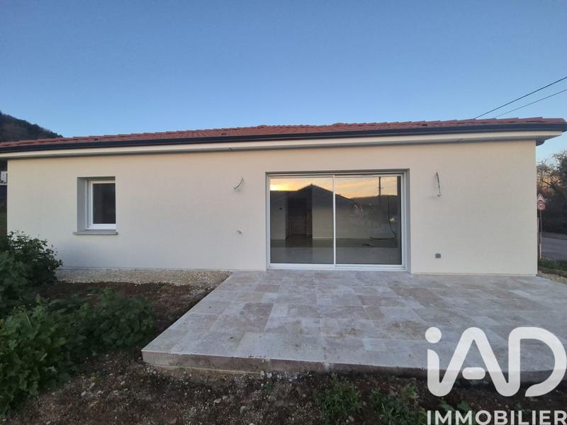 Maison - 99 m² - 4 pièces