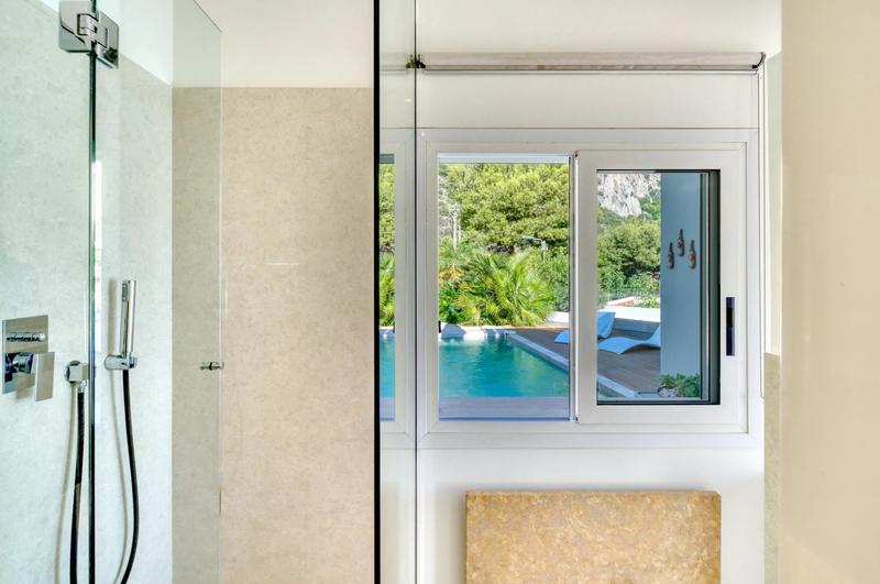 Villa - 220 m² - 5 pièces