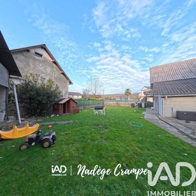 Maison - 180 m² - 5 pièces