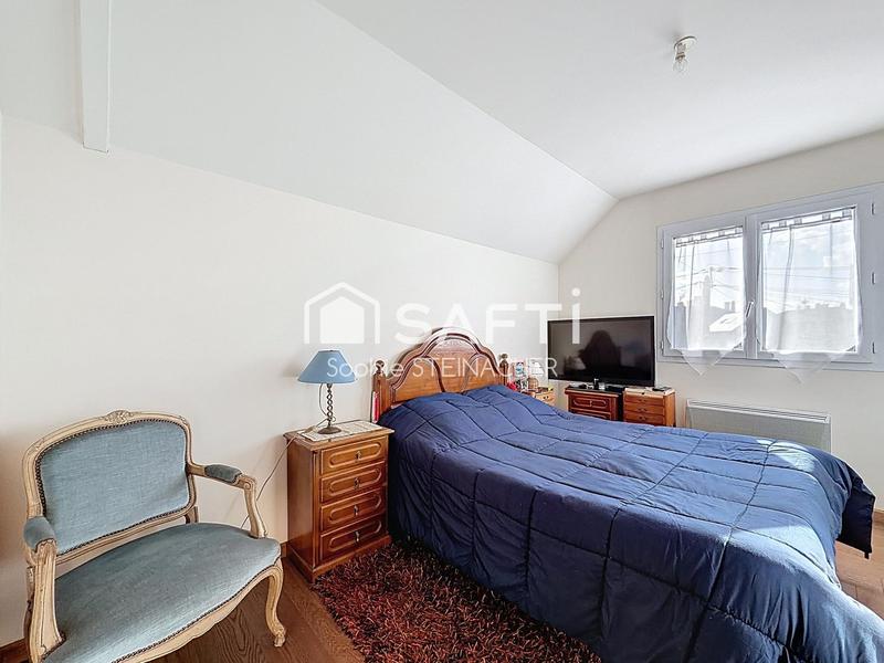 Maison - 93 m² - 5 pièces