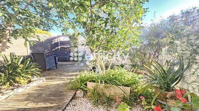 Maison - 92 m² - 5 pièces