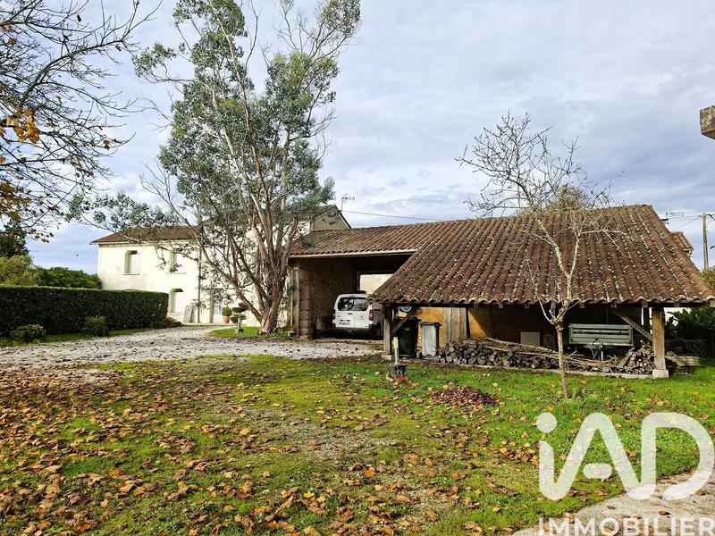 Maison - 212 m² - 8 pièces