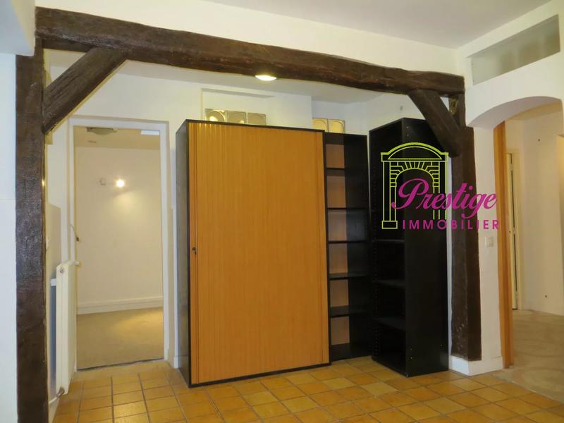 Bureau - 112 m² - 5 pièces