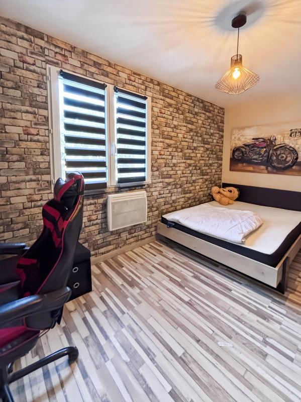 Demeure - 209 m² - 8 pièces