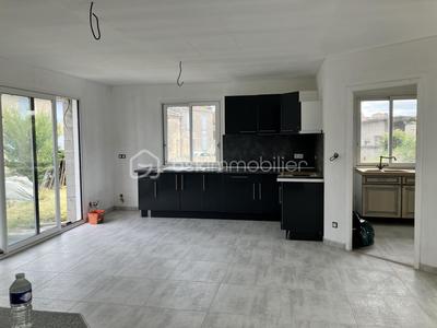 Maison de village - 89 m² - 4 pièces