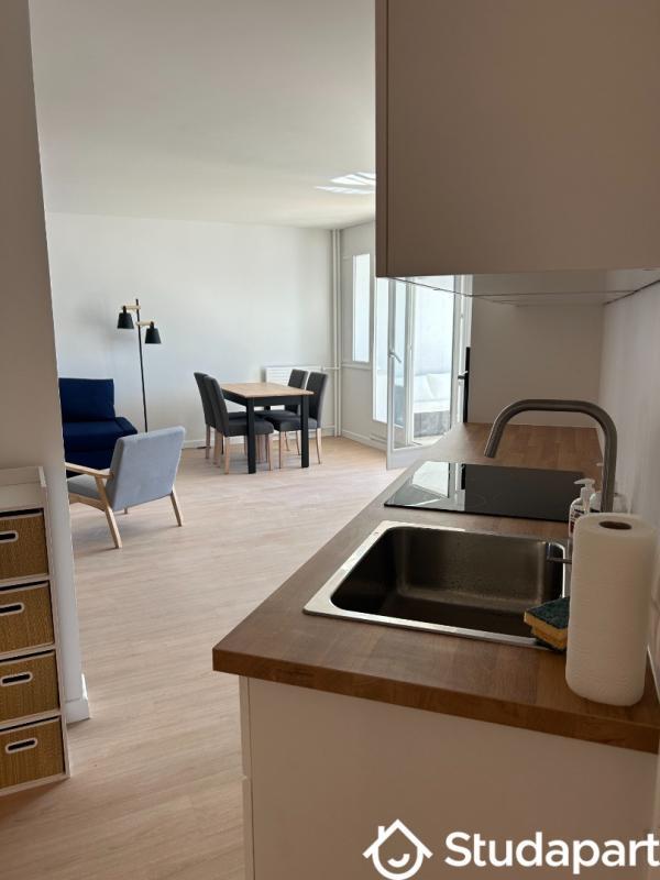 Chambre - 10 m² - 1 pièce