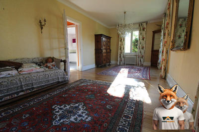 Maison - 174 m² - 9 pièces