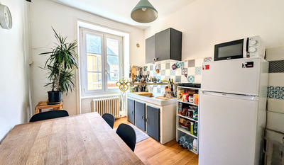 Immeuble - 470 m² - 18 pièces