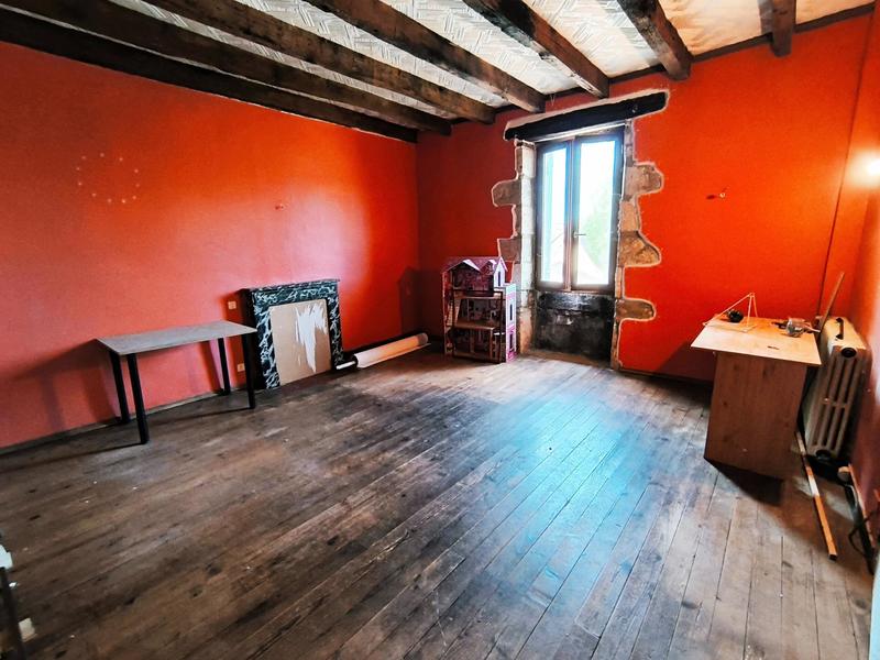 Maison - 111 m² - 6 pièces