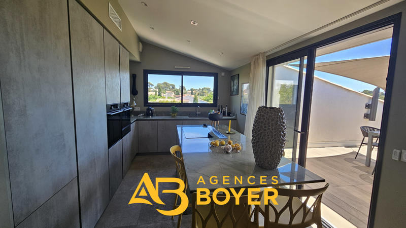 Appartement - 125 m² - 5 pièces