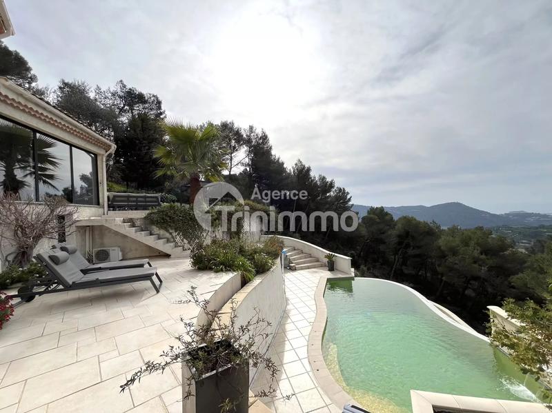 Maison - 150 m² - 5 pièces