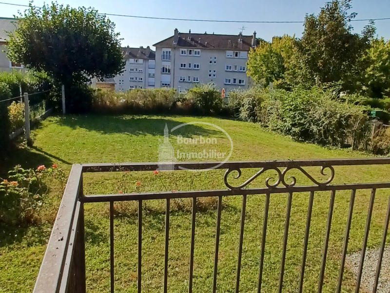 Maison - 102 m² - 6 pièces