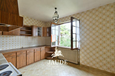 Maison - 170 m² - 7 pièces