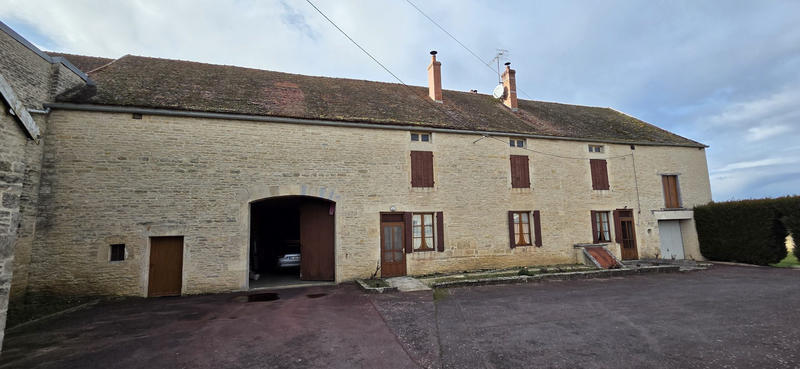 Maison ancienne - 180 m² - 7 pièces