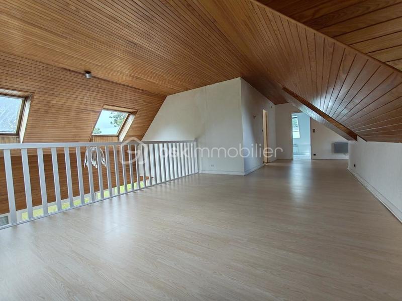 Propriété - 231 m² - 8 pièces