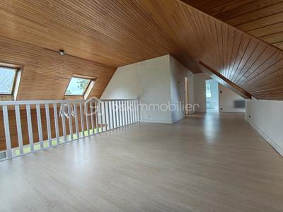 Propriété - 231 m² - 8 pièces
