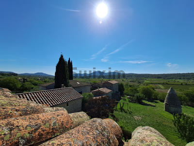 Maison - 228 m² - 5 pièces