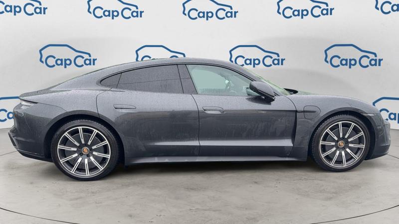 Porsche taycan 476 93 Kwh Performance