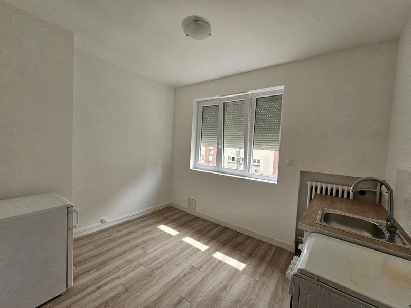 Maison - 200 m² - 11 pièces