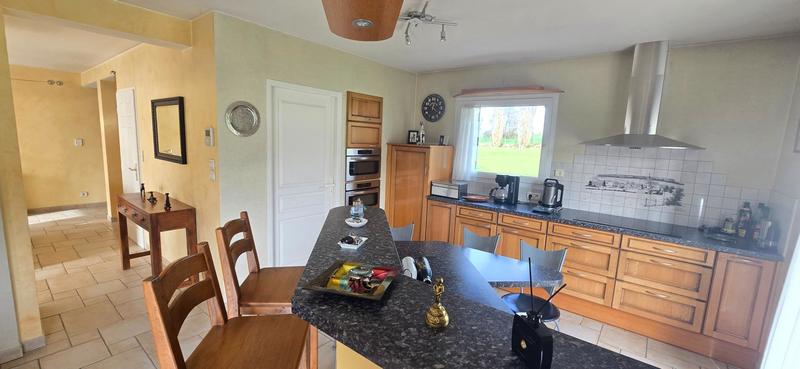 Maison - 177 m² - 7 pièces