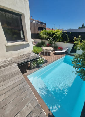 Maison - 301 m² - 8 pièces