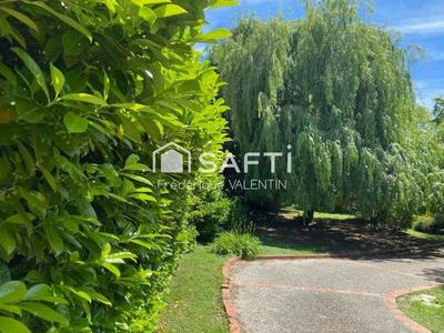 Maison de maîtres - 261 m² - 7 pièces