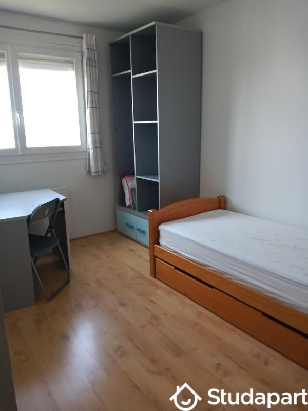 Chambre - 9 m² - 1 pièce