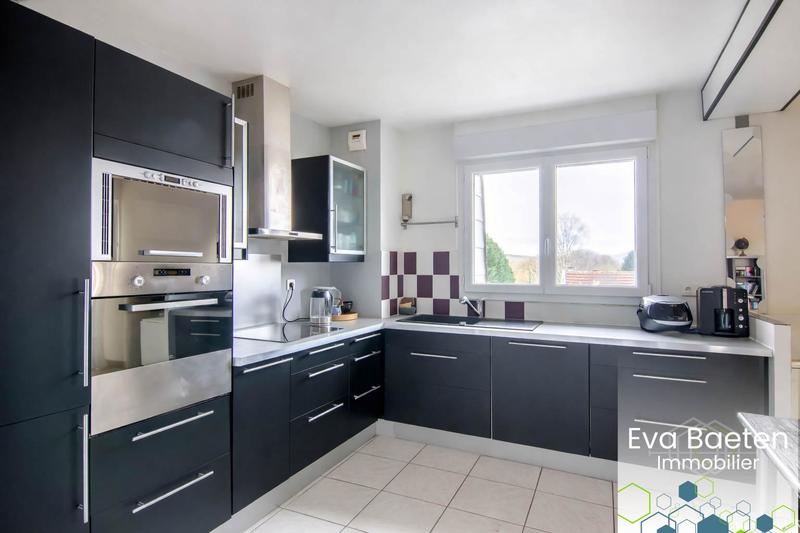 Appartement - 93 m² - 3 pièces