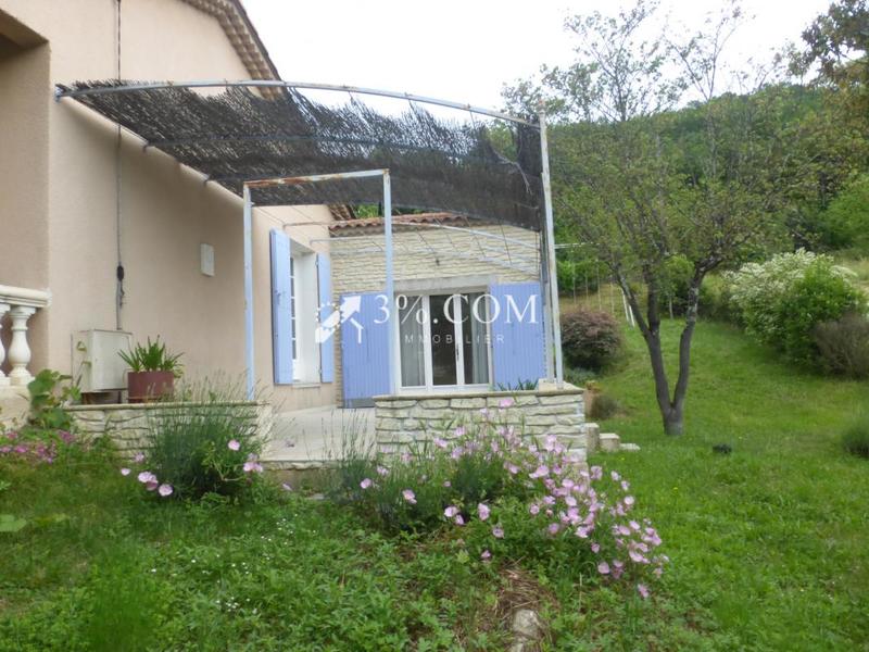 Propriété - 138 m² - 6 pièces