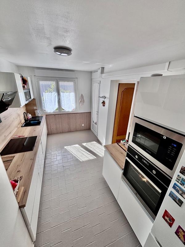 Appartement ancien - 116 m² - 3 pièces