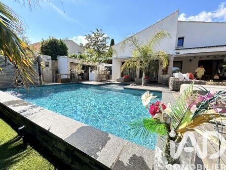 Maison - 180 m² - 7 pièces