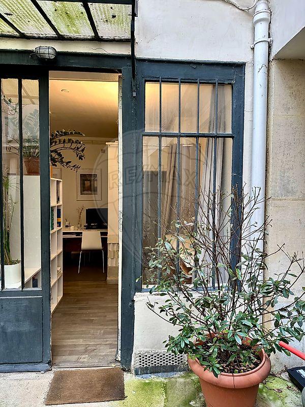 Local commercial - 53 m² - 2 pièces