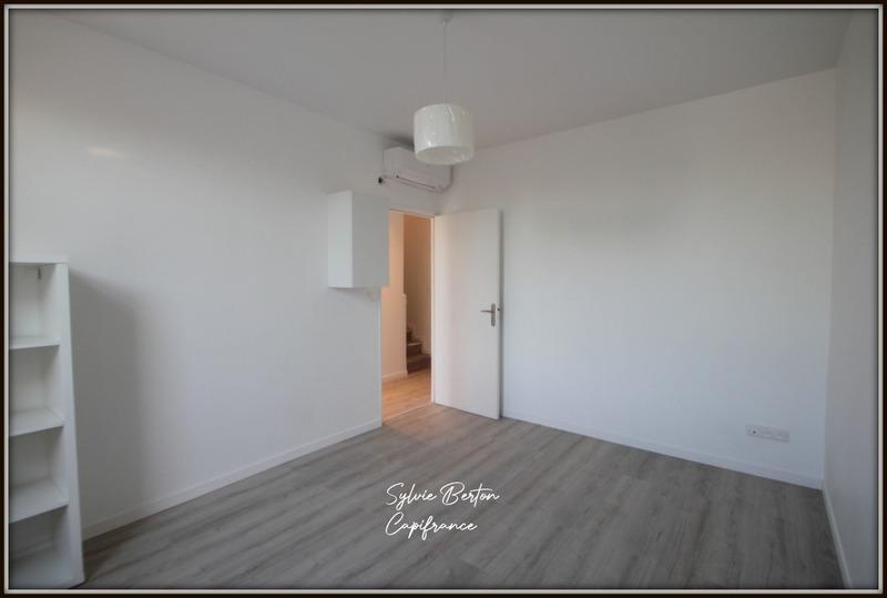 Bureau - 13 m² - 1 pièce