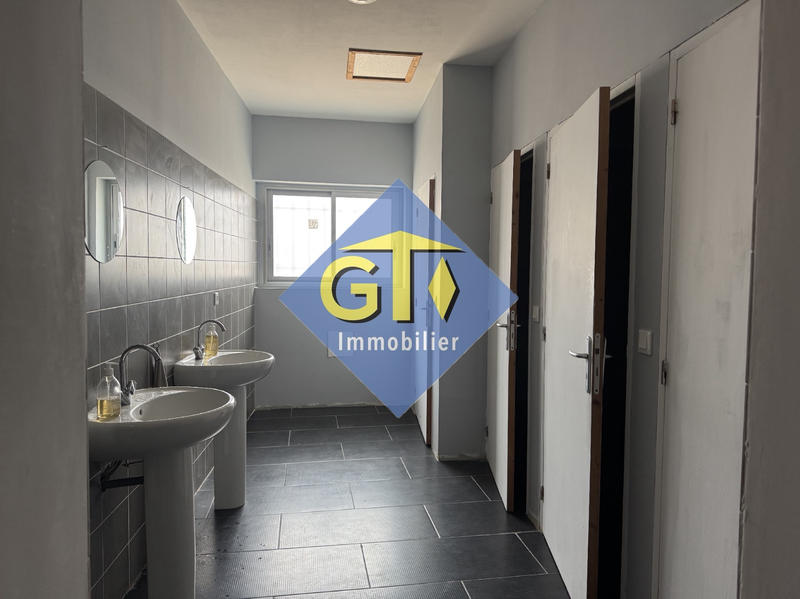 Local commercial - 169 m²