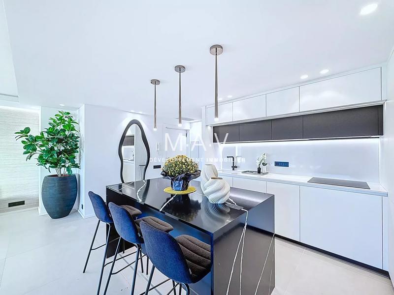 Appartement - 83 m² - 3 pièces